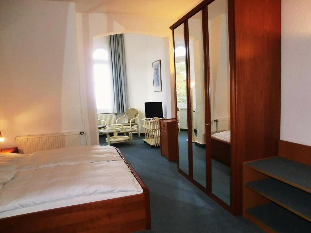 Hotel Villa Strandrose 제바트헤링스도르프 객실 사진