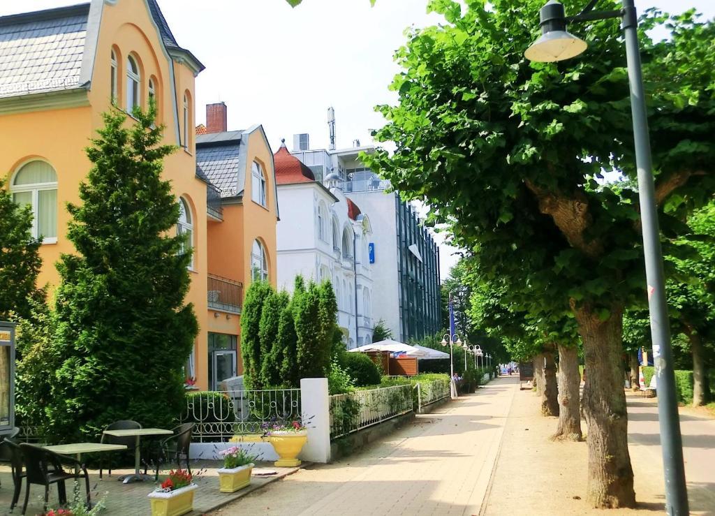Hotel Villa Strandrose 제바트헤링스도르프 외부 사진